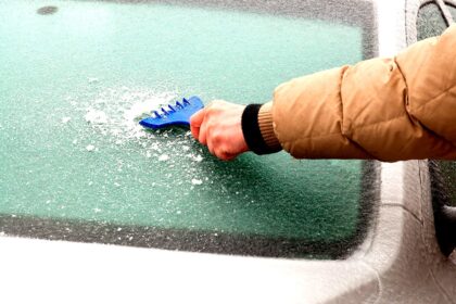 pilzarredo-meglio-dell-acqua-calda-e-del-prodotto-questo-metodo-di-sbrinamento-scioglie-il-ghiaccio-