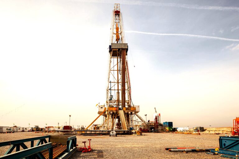 pilzarredo-un-mega-giacimento-di-500-miliardi-di-barili-di-petrolio-e-stato-appena-scoperto-in-un-lu